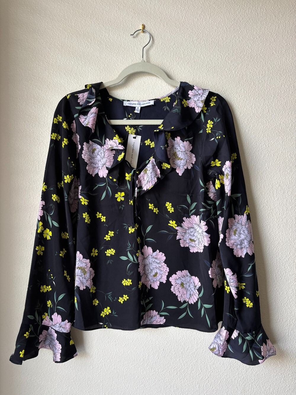 New Cupcakes & Cashmere Black Floral Long Sleeve Size Women's Small Office Chic